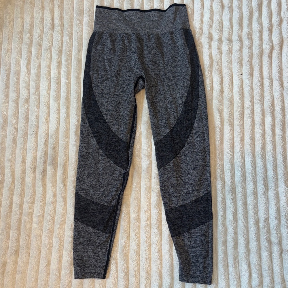 Victoria's Secret Gray and Black Leggings